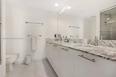 950 Brickell Bay Dr #3710, Miami, FL 33131 - Photo 20