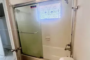 1540 NE 191st St, Miami, FL 33179 - Photo 8