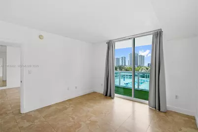 1800 N Bayshore Dr #1208, Miami, FL 33132 - Photo 18