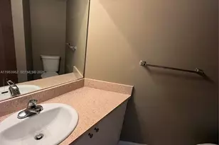 7165 NW 186th St, Hialeah, FL 33015 - Photo 18