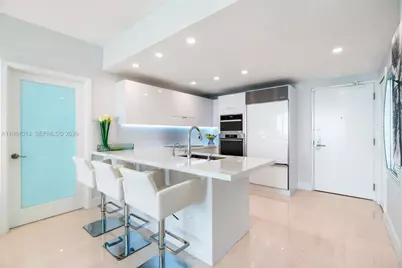 6799 Collins Ave #1404, Miami Beach, FL 33141 - Photo 6