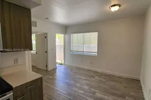 557 Michigan Ave, Miami Beach, FL 33139 - Photo 14