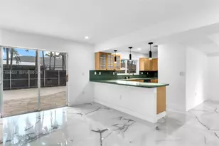 14848 SW 180th St, Miami, FL 33187 - Photo 10