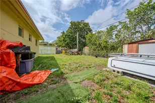 5721 SW 37th St, West Park, FL 33023 - Photo 16