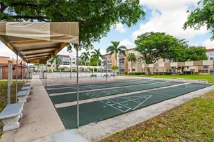 2841 Somerset Dr, Lauderdale Lakes, FL 33311 - Photo 10