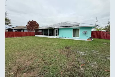 5861 NW Cullom Cir, Port Saint Lucie, FL 34986 - Photo 2