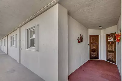 801 Lake Shore Dr #403, Lake Park, FL 33403 - Photo 2