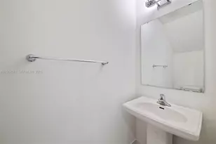 [Address not provided], Miami, FL 33180 - Photo 10