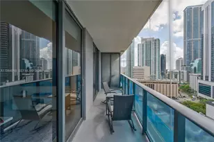 45 SW 9th St, Miami, FL 33130 - Photo 16