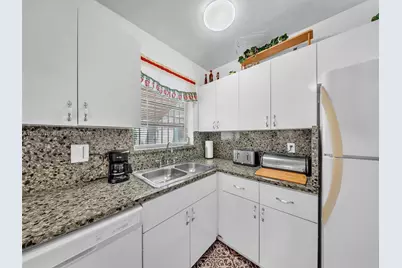 3281 NW 170th St, Miami Gardens, FL 33056 - Photo 10