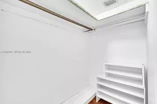 1170 NE 191st St, Miami, FL 33179 - Photo 10