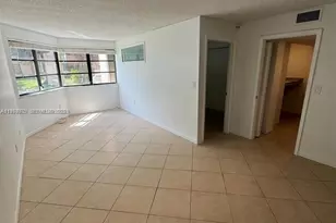 20850 San Simeon Way, Miami, FL 33179 - Photo 4