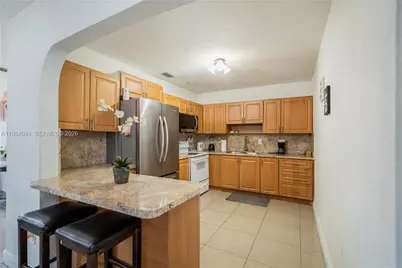 690 E 10th Ave #Front, Hialeah, FL 33010 - Photo 8