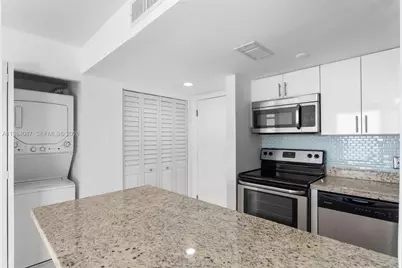 770 Claughton Island Dr #1508, Miami, FL 33131 - Photo 12