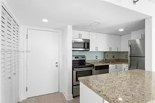 770 Claughton Island Dr, Miami, FL 33131 - Photo 10