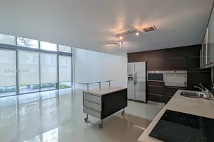 6000 Collins Ave, Miami Beach, FL 33140 - Photo 4
