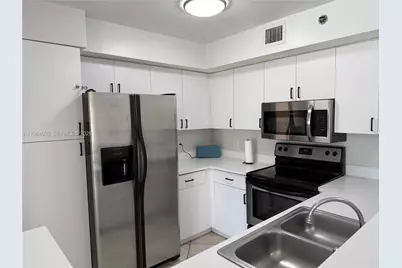 19701 E Country Club Dr #5601, Aventura, FL 33180 - Photo 6