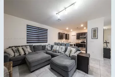 141 NE 24th Ave, Homestead, FL 33033 - Photo 8