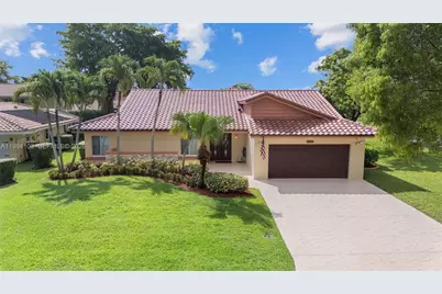 9703 NW 20th St, Coral Springs, FL 33071 - Photo 2