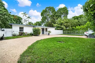 6400 SW 62nd Ct, South Miami, FL 33143 - Photo 2