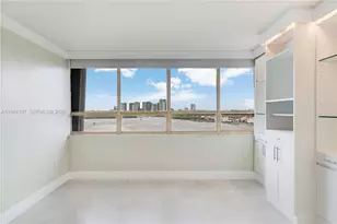 1 Grove Isle Dr, Miami, FL 33133 - Photo 30