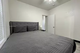 140 NW 13th St, Miami, FL 33136 - Photo 6