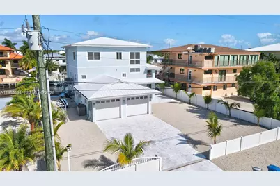 48 S Andros Rd, Key Largo, FL 33037 - Photo 2