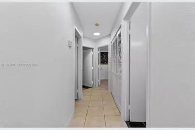 9756 SW 222nd St, Cutler Bay, FL 33190 - Photo 16