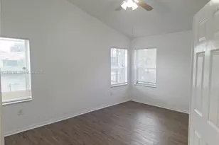 446 Lakeside Cir, Sunrise, FL 33326 - Photo 8