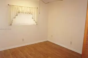 328 Riverdale Rd, Palm Springs, FL 33461 - Photo 14