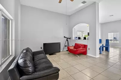 4523 SW 127th Ter, Miramar, FL 33027 - Photo 10