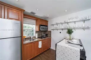 265-B Palm Ave, Miami Beach, FL 33139 - Photo 12