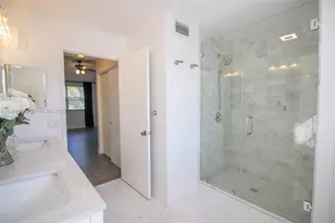 4844 Grapevine Wy, Davie, FL 33331 - Photo 14