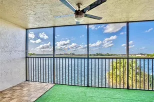 605 Ives Dairy Rd, Miami, FL 33179 - Photo 10