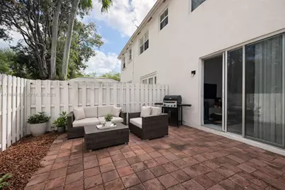 10909 NW 43rd Ln, Doral, FL 33178 - Photo 14