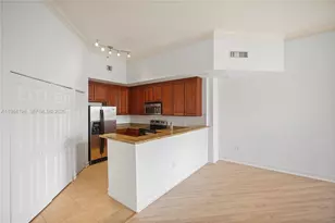 3001 NE 185th St, Aventura, FL 33180 - Photo 30