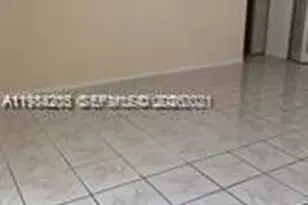 10060 NW 9th St Cir, Miami, FL 33172 - Photo 8