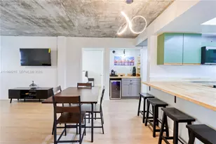 201 NW 7th St, Miami, FL 33136 - Photo 8