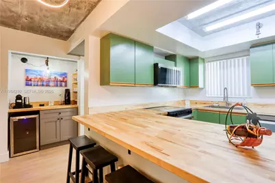 201 NW 7th St #307, Miami, FL 33136 - Photo 10