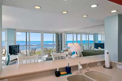 669 NE Plantation Rd #406, Hutchinson Island, FL 34996 - Photo 10