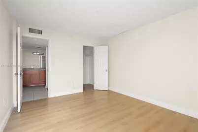 8870 Fontainebleau Blvd #503, Miami, FL 33172 - Photo 18