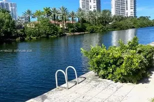 3701 N Country Club Dr, Aventura, FL 33180 - Photo 66