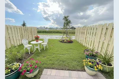 12354 NW 23rd Ct, Miami, FL 33167 - Photo 16