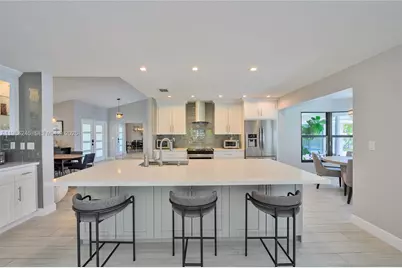 17611 Lake Park Rd, Boca Raton, FL 33487 - Photo 4