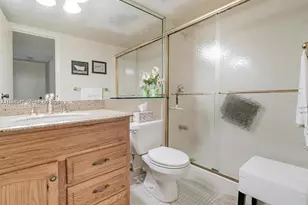 800 Parkview Dr, Hallandale Beach, FL 33009 - Photo 16