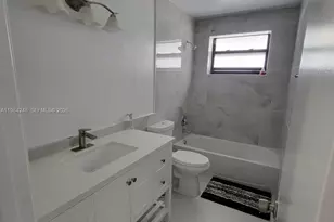 9787 Riverside Dr, Coral Springs, FL 33071 - Photo 28