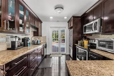 12945 SW 82nd Ave, Pinecrest, FL 33156 - Photo 8