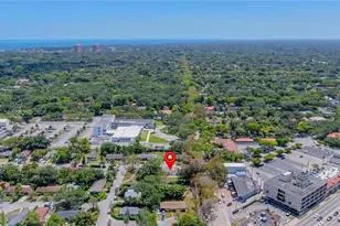 255 Grant Dr, Coral Gables, FL 33133 - Photo 10