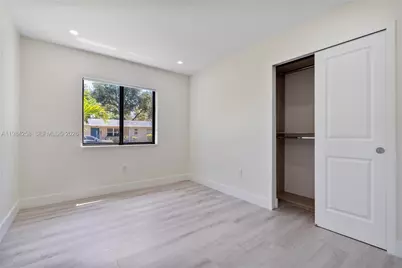 255 Grant Dr, Coral Gables, FL 33133 - Photo 36