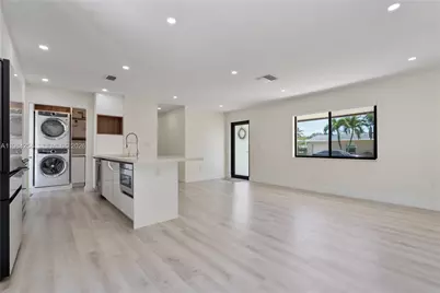 255 Grant Dr, Coral Gables, FL 33133 - Photo 18